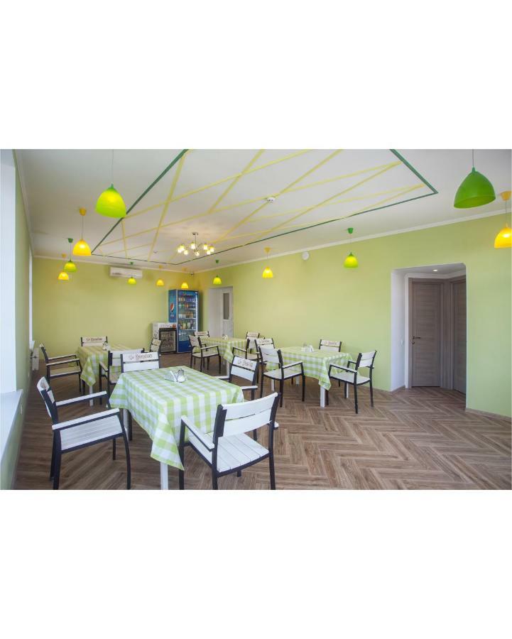 Fanfan Hotel Odesa Exterior foto